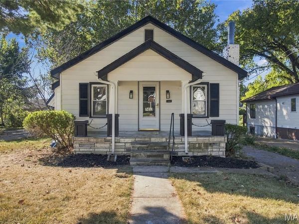 7410 Liberty Avenue, University City, MO 63130