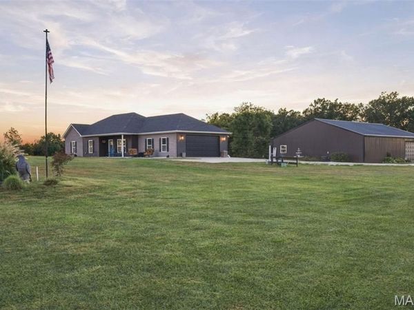 526 Luechtefeld Farm Drive, Leslie, MO 63056