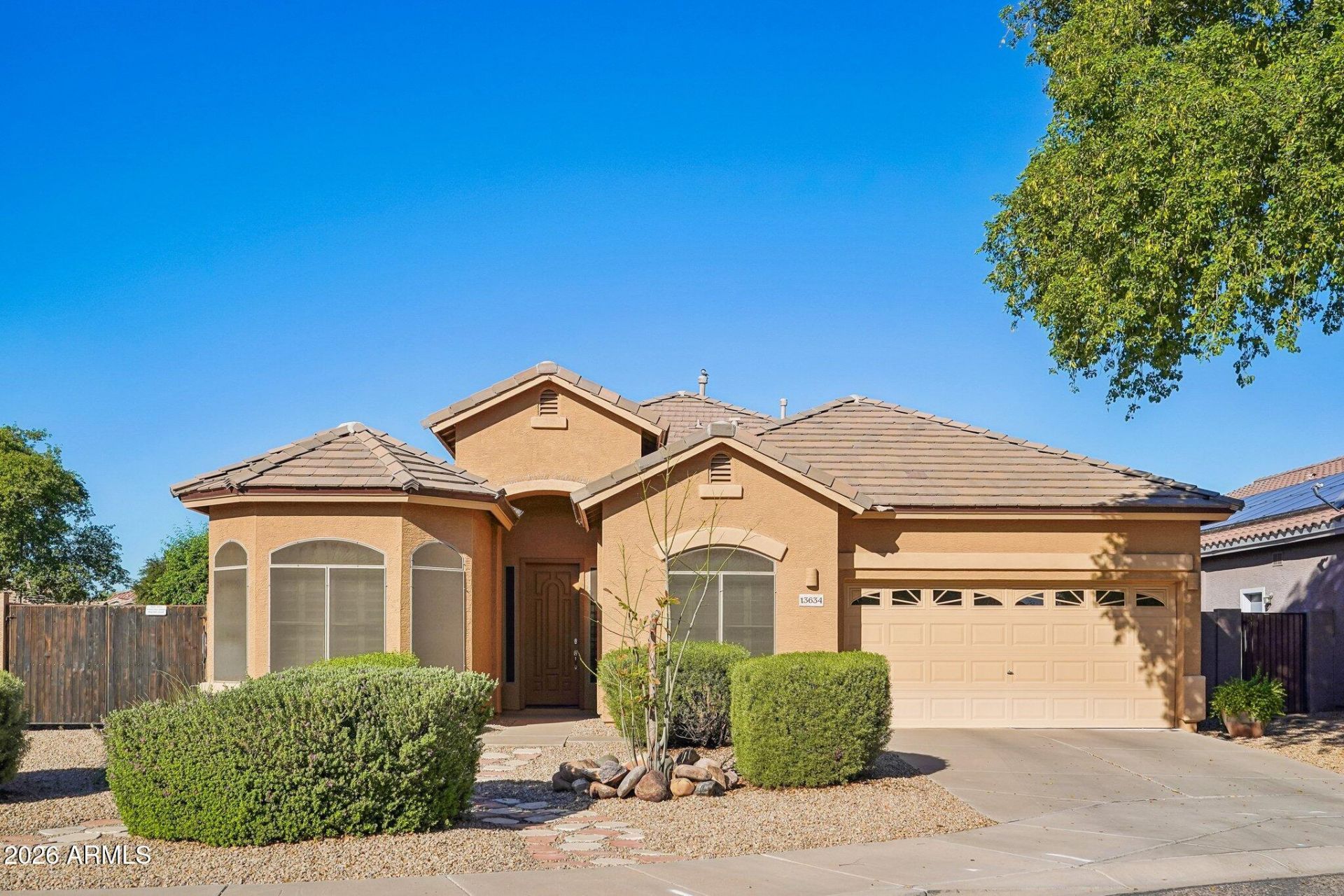 13634 W Caribbean Lane, Surprise, AZ 85379 Main Photo