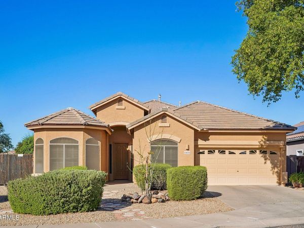 13634 W CARIBBEAN Lane, Surprise, AZ 85379