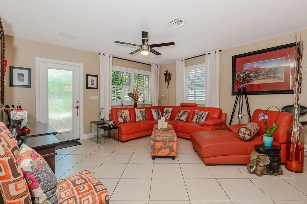 3040 NW 7th Street, Fort Lauderdale, FL 33311 Photo