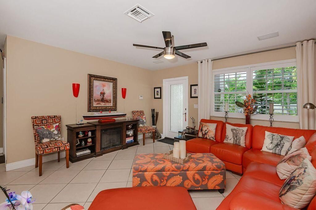 3040 NW 7th Street, Fort Lauderdale, FL 33311 Photo