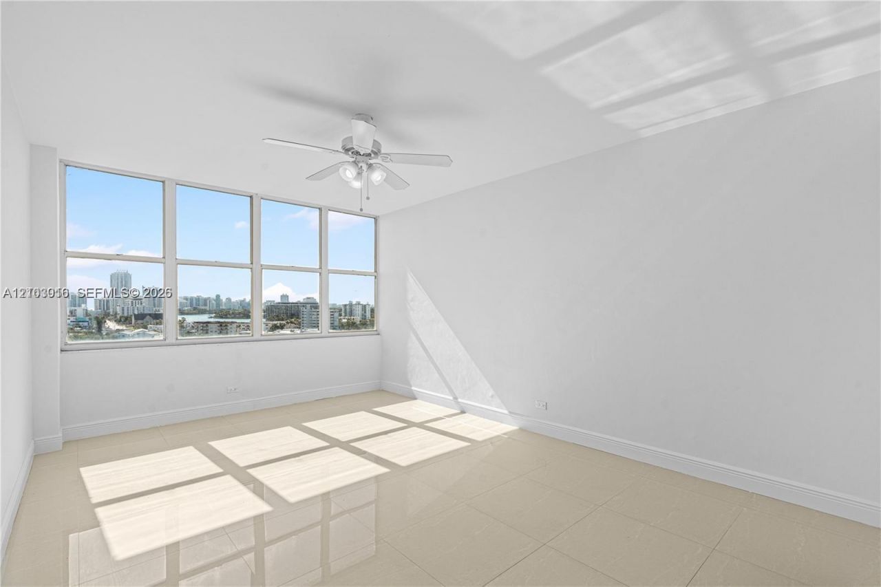 7441 Wayne Ave , Unit 10K, Miami Beach, FL 33141 Photo