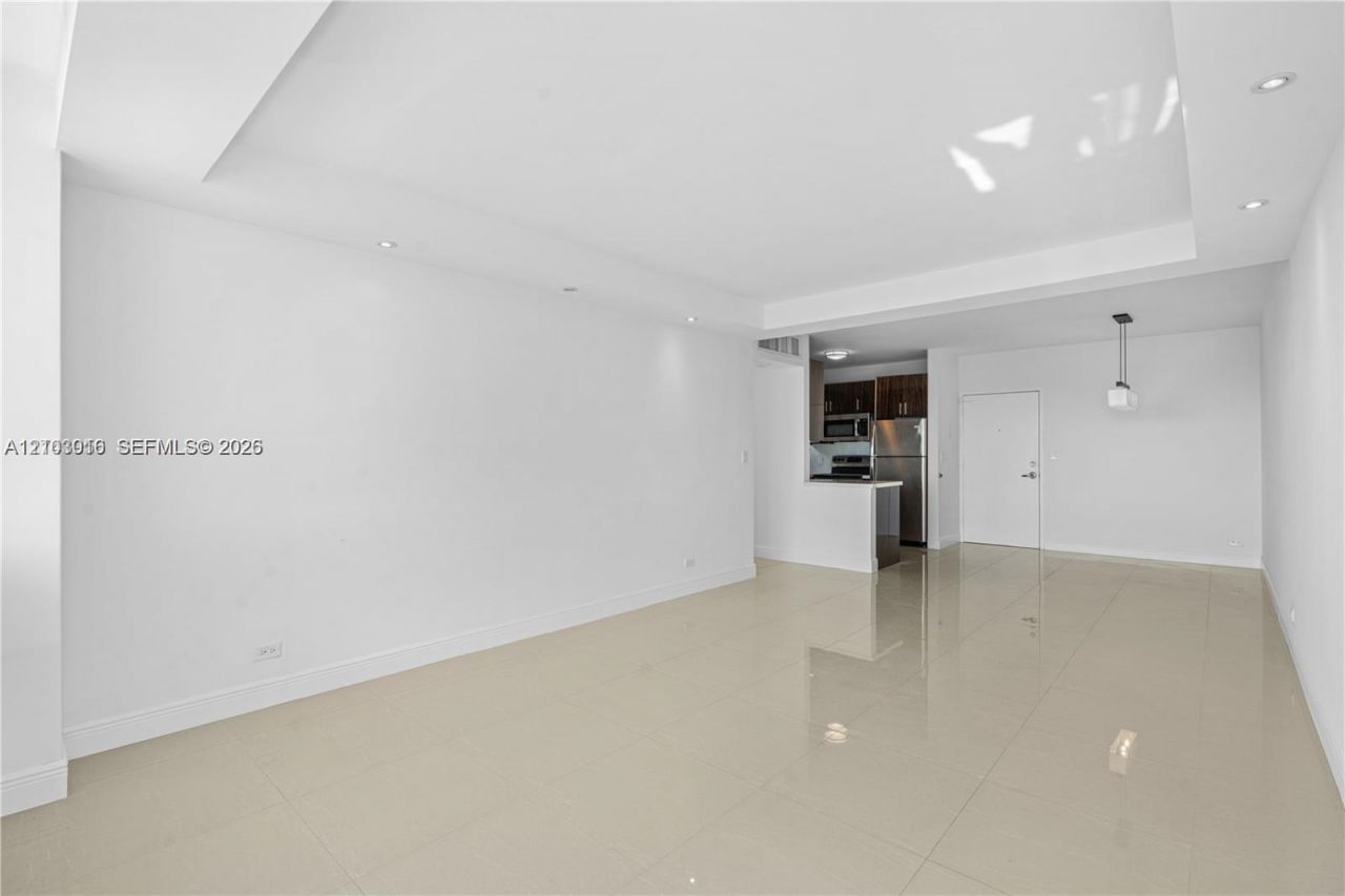 7441 Wayne Ave , Unit 10K, Miami Beach, FL 33141 Photo