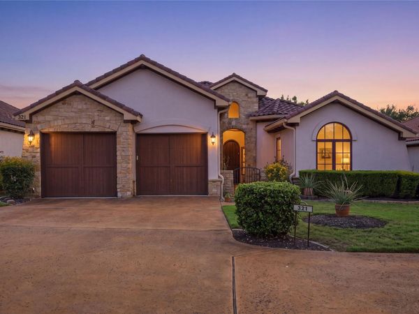 321 Jack Nicklaus DR, Lakeway, TX 78738