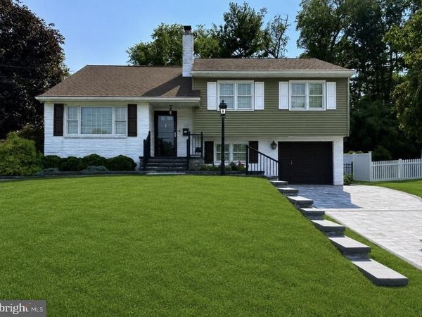 412 PARKVIEW DRIVE, MOUNT HOLLY, NJ 08060