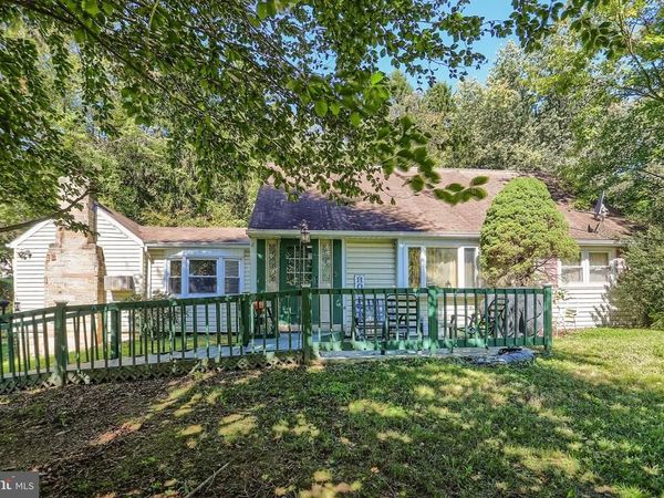 120 HILLYMEDE, HARRISBURG, PA 17111