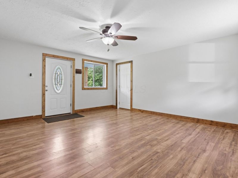 17380 Texas Road SE, Heath, OH 43056 Photo 12