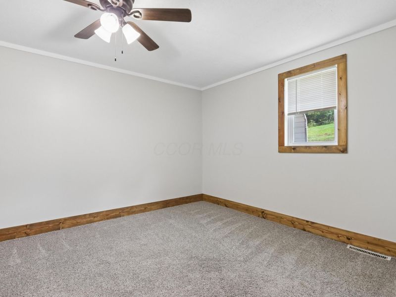 17380 Texas Road SE, Heath, OH 43056 Photo 14
