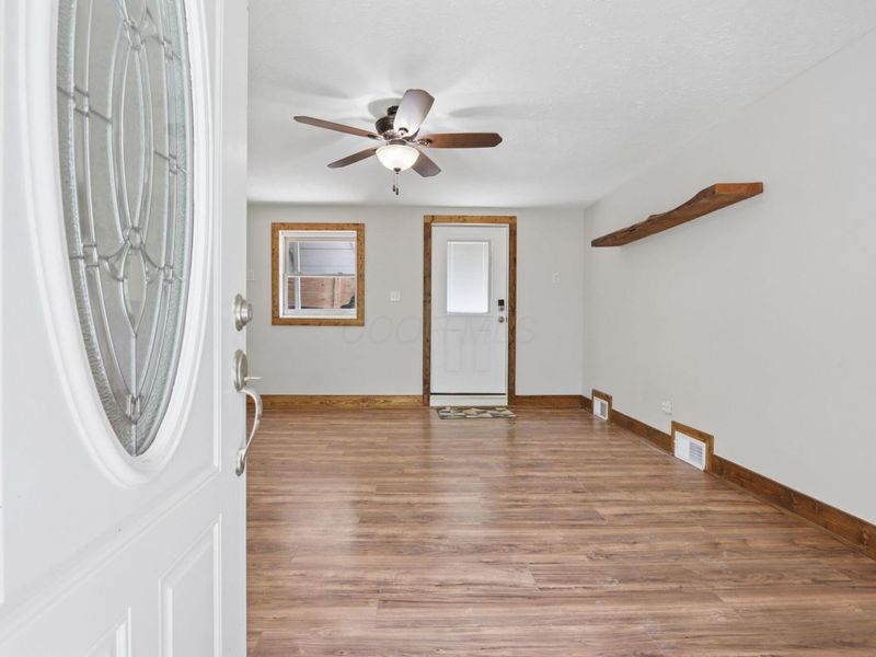 17380 Texas Road SE, Heath, OH 43056 Photo 8