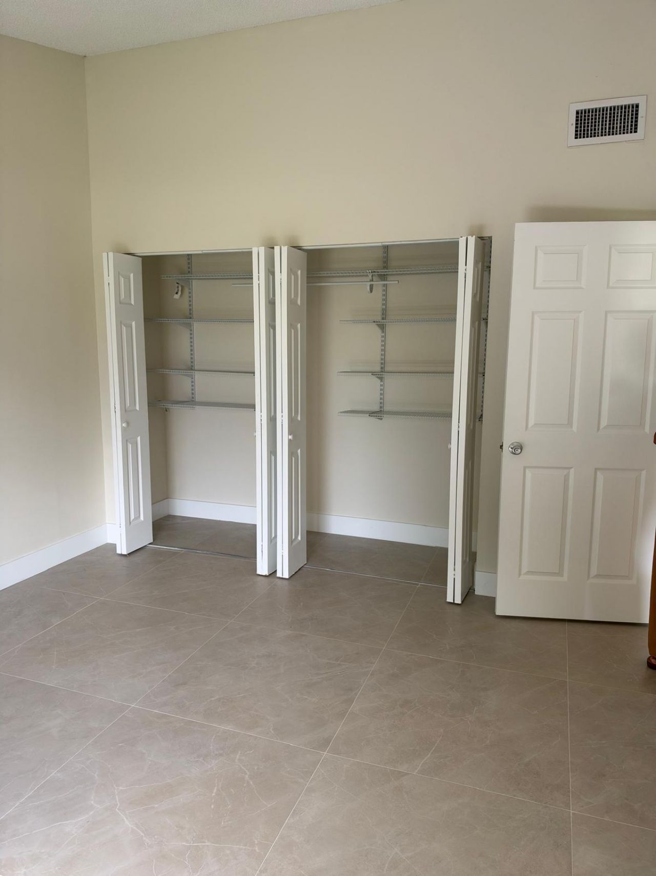700 Nottingham Circle, Unit F, Greenacres, FL 33463 Photo