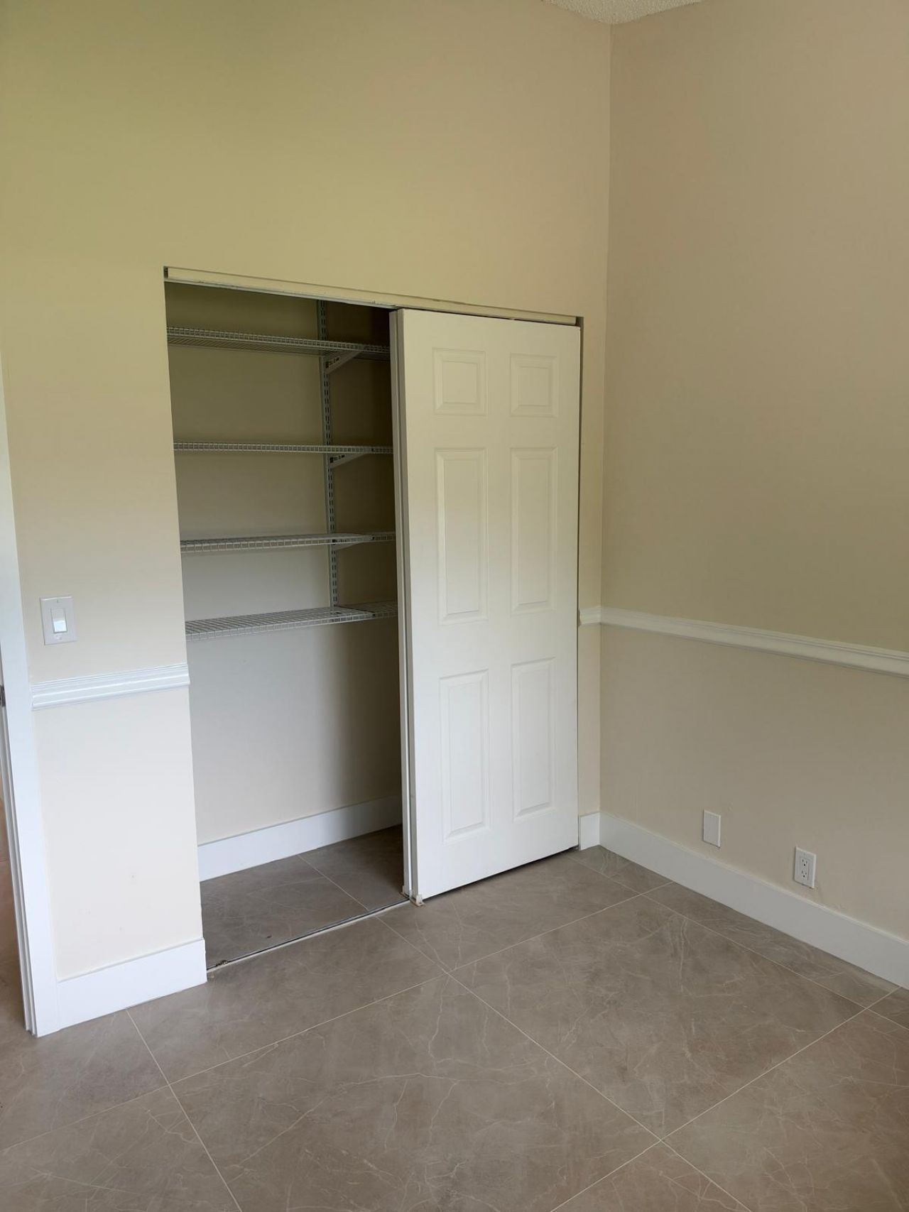 700 Nottingham Circle, Unit F, Greenacres, FL 33463 Photo
