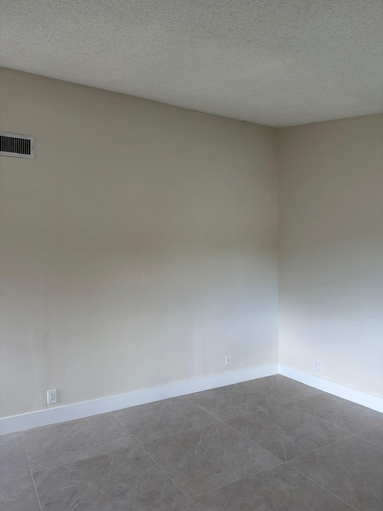 700 Nottingham Circle, Unit F, Greenacres, FL 33463 Photo