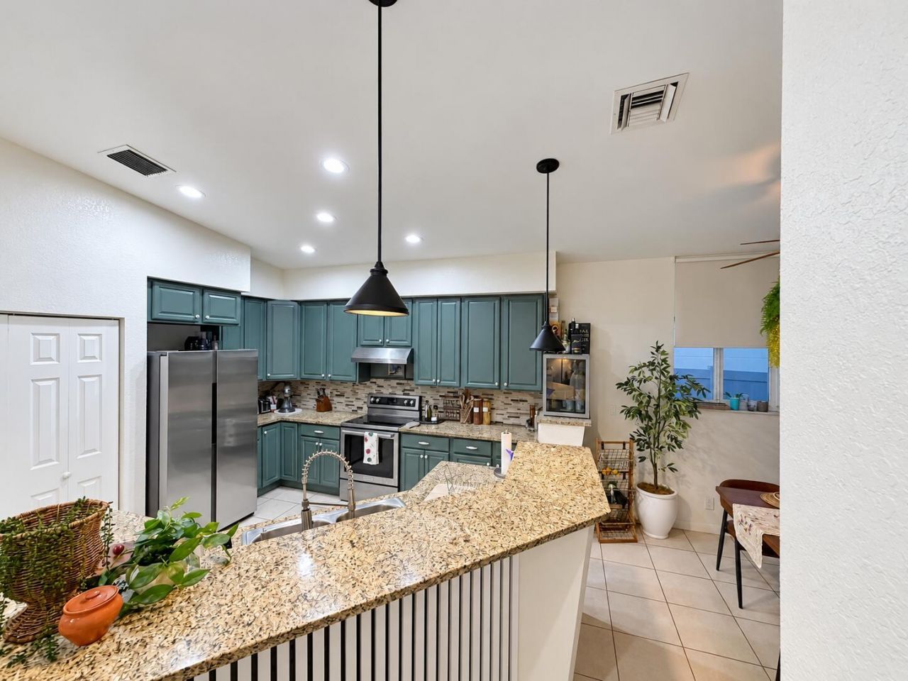 2858 NW 9th Street, Fort Lauderdale, FL 33311 Photo