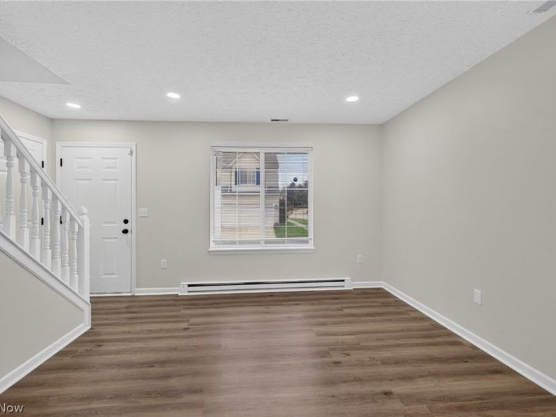 1115 Oxford Circle, Akron, OH 44312 Photo 11