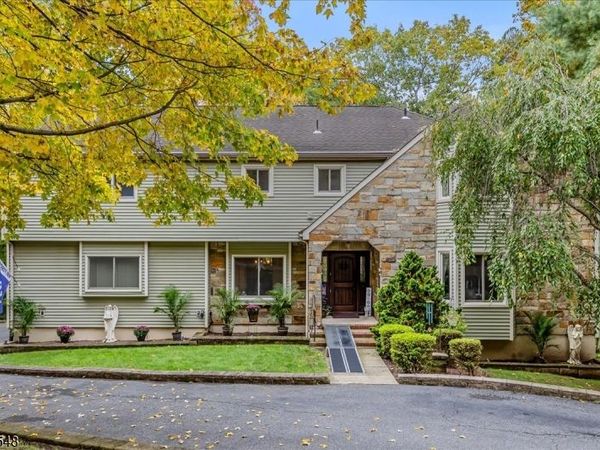 78 Knob Hill Rd, Washington, NJ 07840