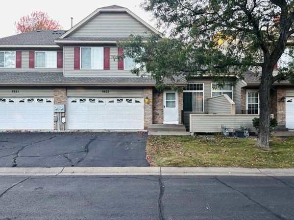 9823 Hamlet Lane S, Cottage Grove, MN 55016