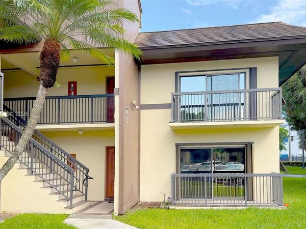 7905 SW 86th St , Unit #628, Miami, FL 33143
