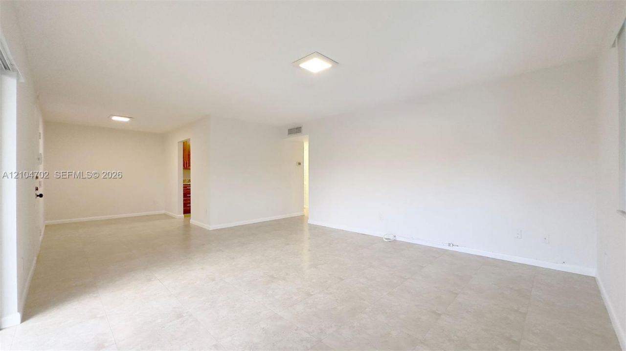 7905 SW 86th St , Unit #628, Miami, FL 33143 Photo