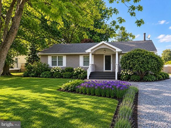 208 OAKWOOD LANE , STEVENSVILLE, MD 21666