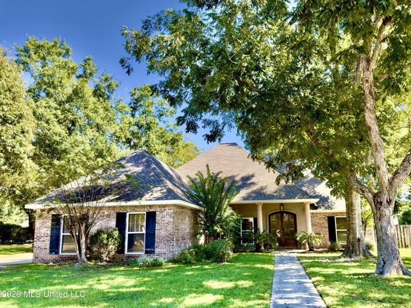 814 Canebreak Drive, Ocean Springs, MS 39564