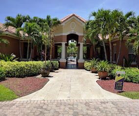 10282 S Fox Trail Road S, Unit 214, Royal Palm Beach, FL 33411 Photo