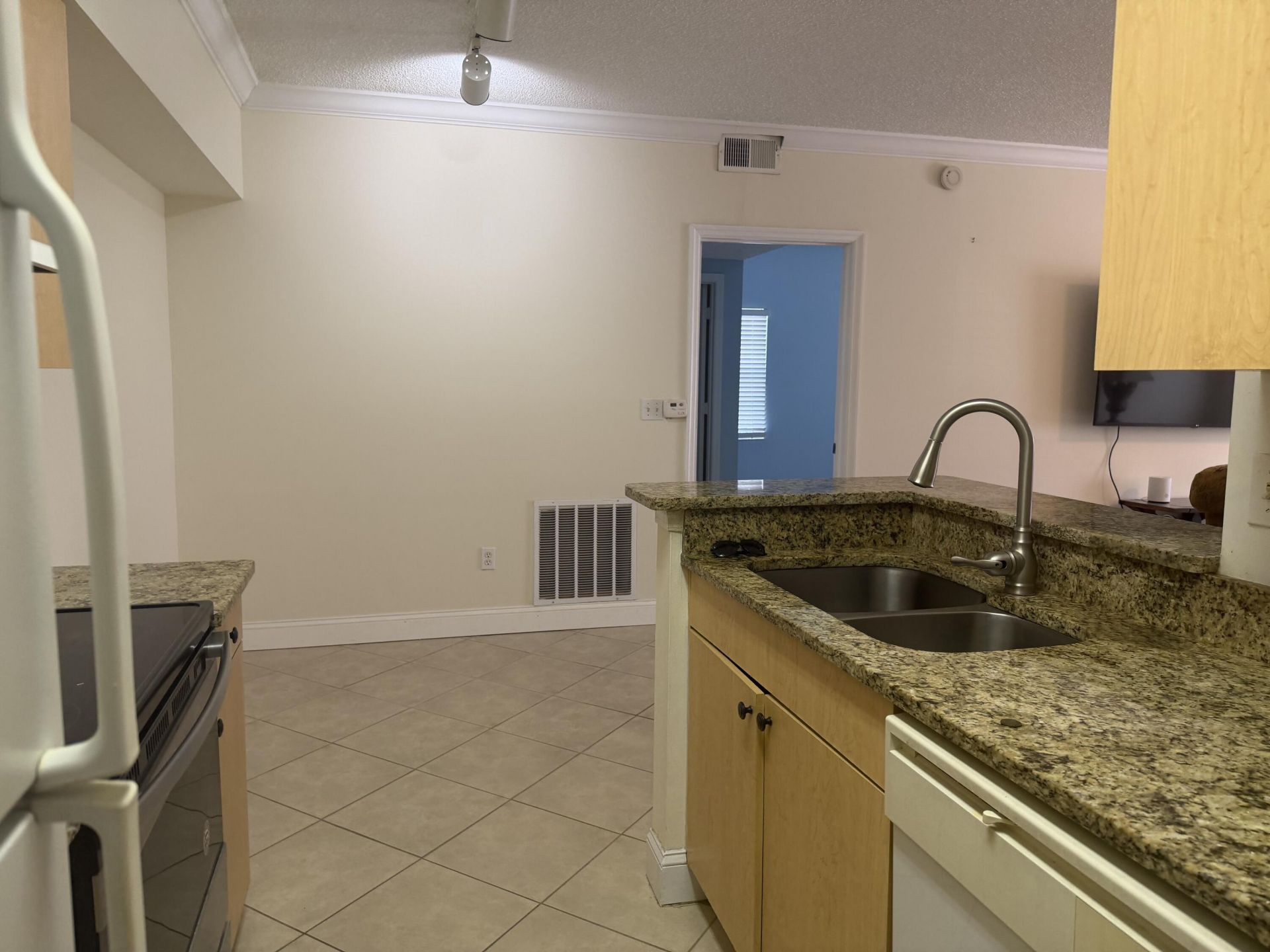 10282 S Fox Trail Road S, Unit 214, Royal Palm Beach, FL 33411 Photo