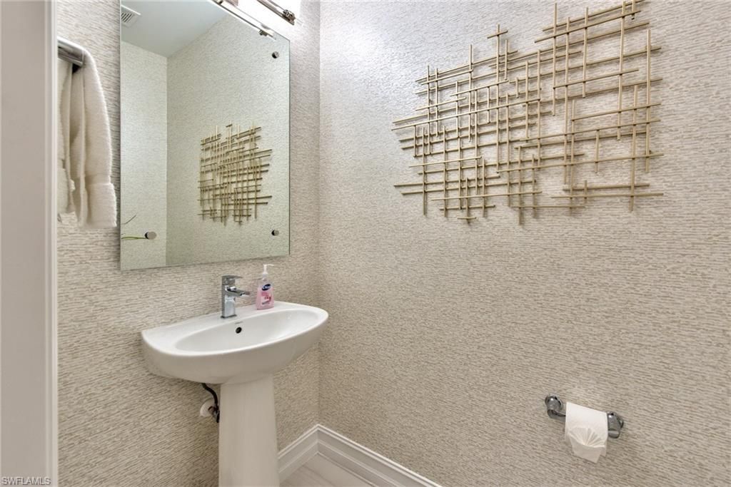 7384 Rockefeller Dr , Naples, FL 34119 Photo