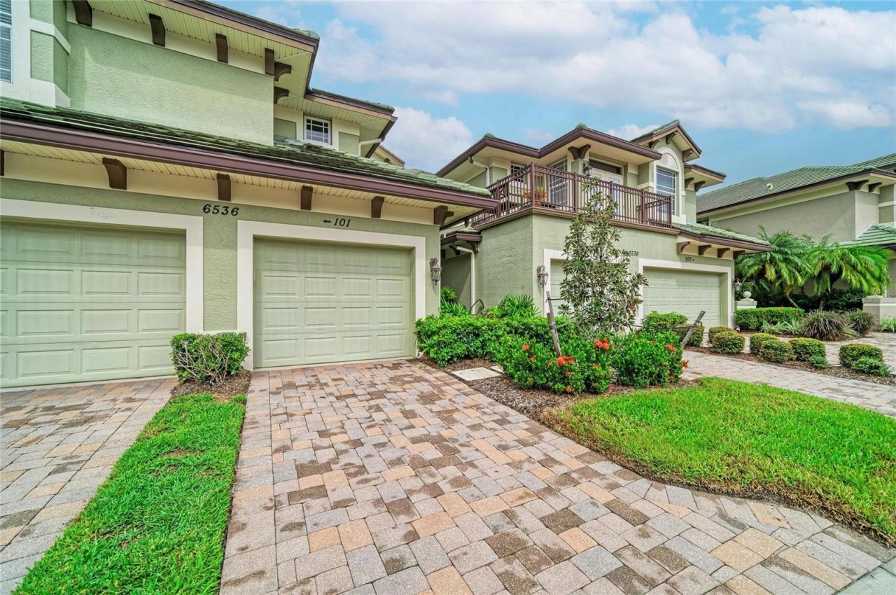 6536 Moorings Point Circle, Unit 101, Lakewood Ranch, FL 34202 Photo