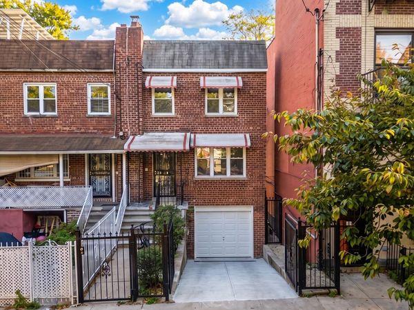 946 E 215th Street, Bronx, NY 10469