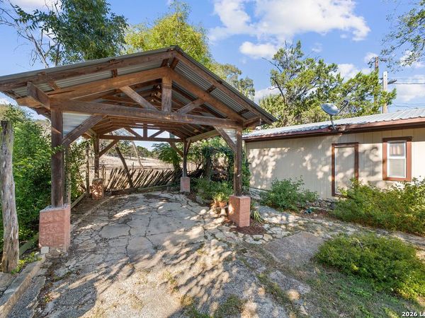 410 Moore Street, Ingram, TX 78025