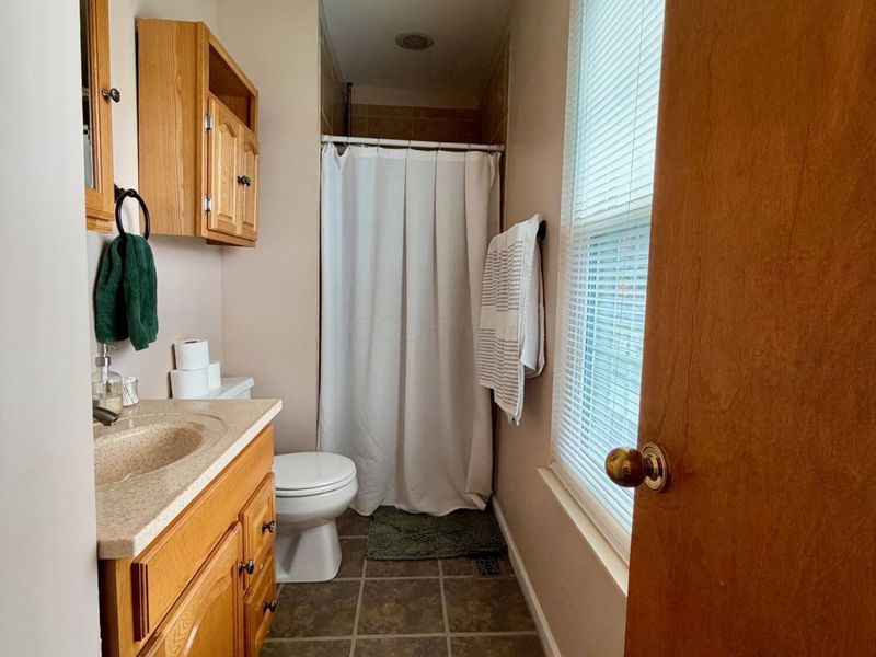 2071 Presley Drive , Grove City, OH 43123 Photo 7