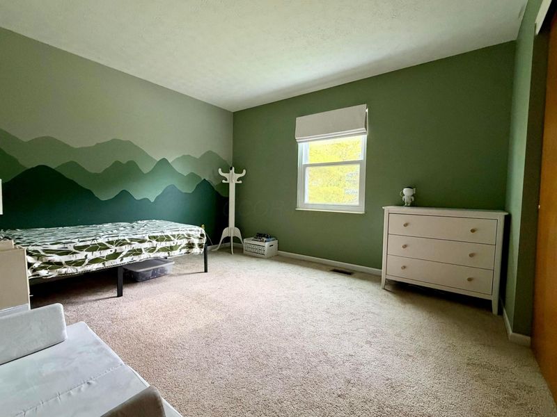 2071 Presley Drive , Grove City, OH 43123 Photo 9