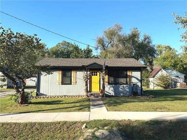 107 E 7th Street, Urich, MO 64788