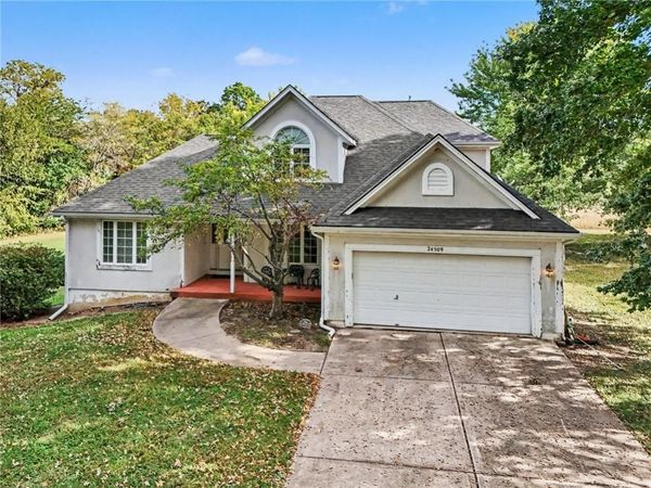 24909 E Blue Mills Road, Independence, MO 64058