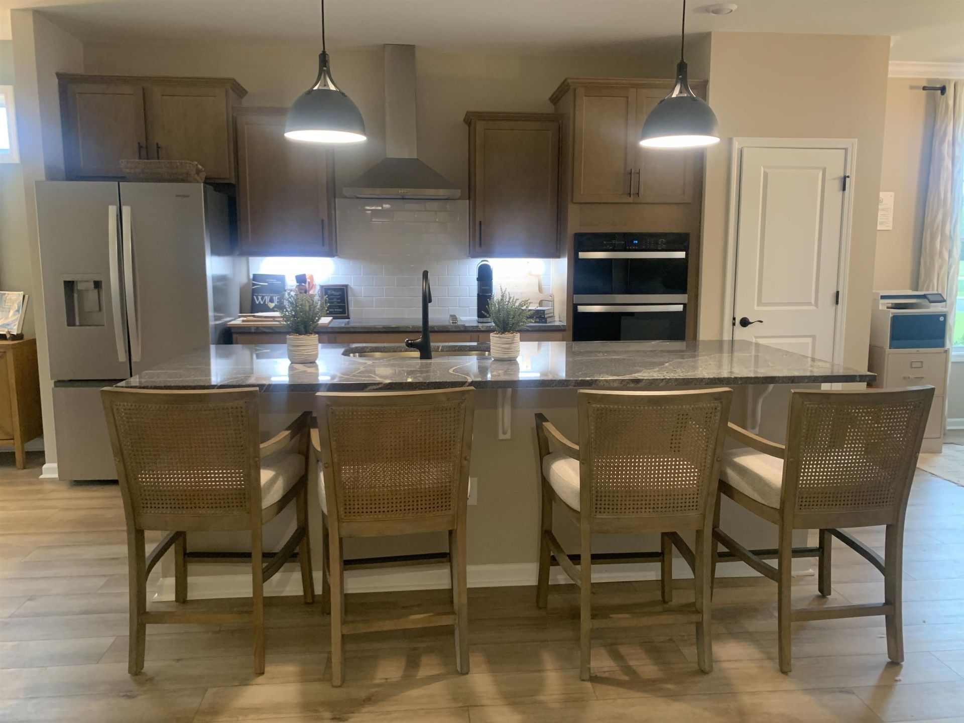 104 Cascade Dr. Photo 4