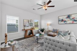 634 Forsyth Lane  photo 4