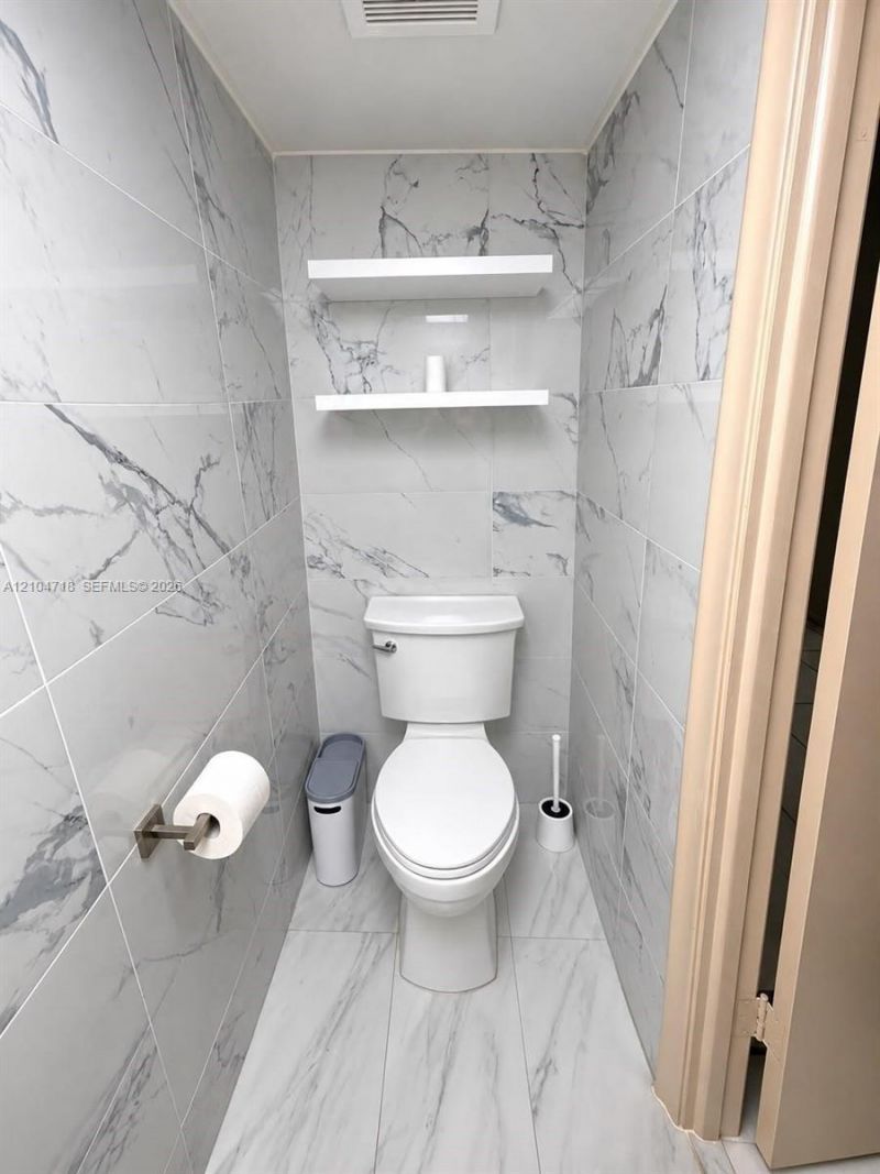 712 NE 26th Ave , Unit 712, Hallandale Beach, FL 33009 Photo