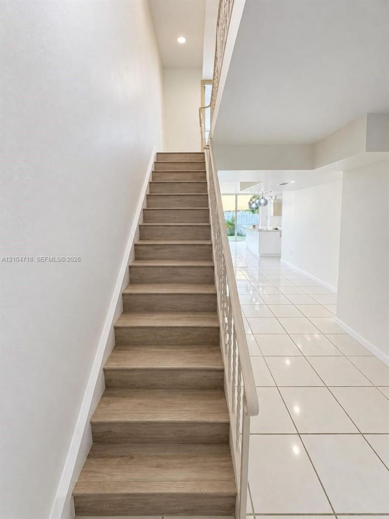 712 NE 26th Ave , Unit 712, Hallandale Beach, FL 33009 Photo