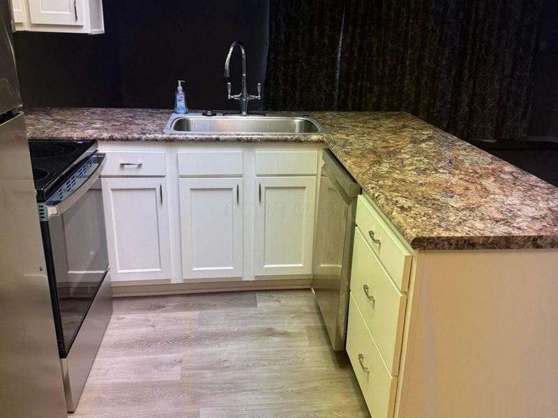 6486 Reflections Drive, Unit A, Dublin, OH 43017 Photo 5