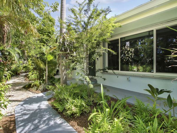 528 Driftwood Road, North Palm Beach, FL 33408