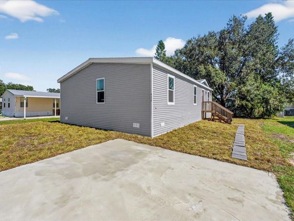 24116 Armadillo Road, Astor, FL 32102