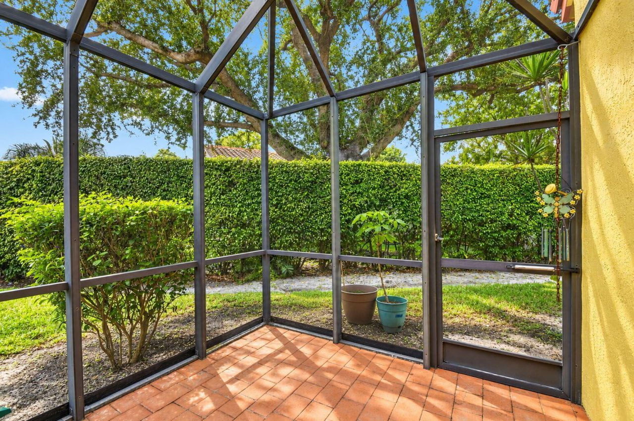 183 Island Way, Greenacres, FL 33413 Photo
