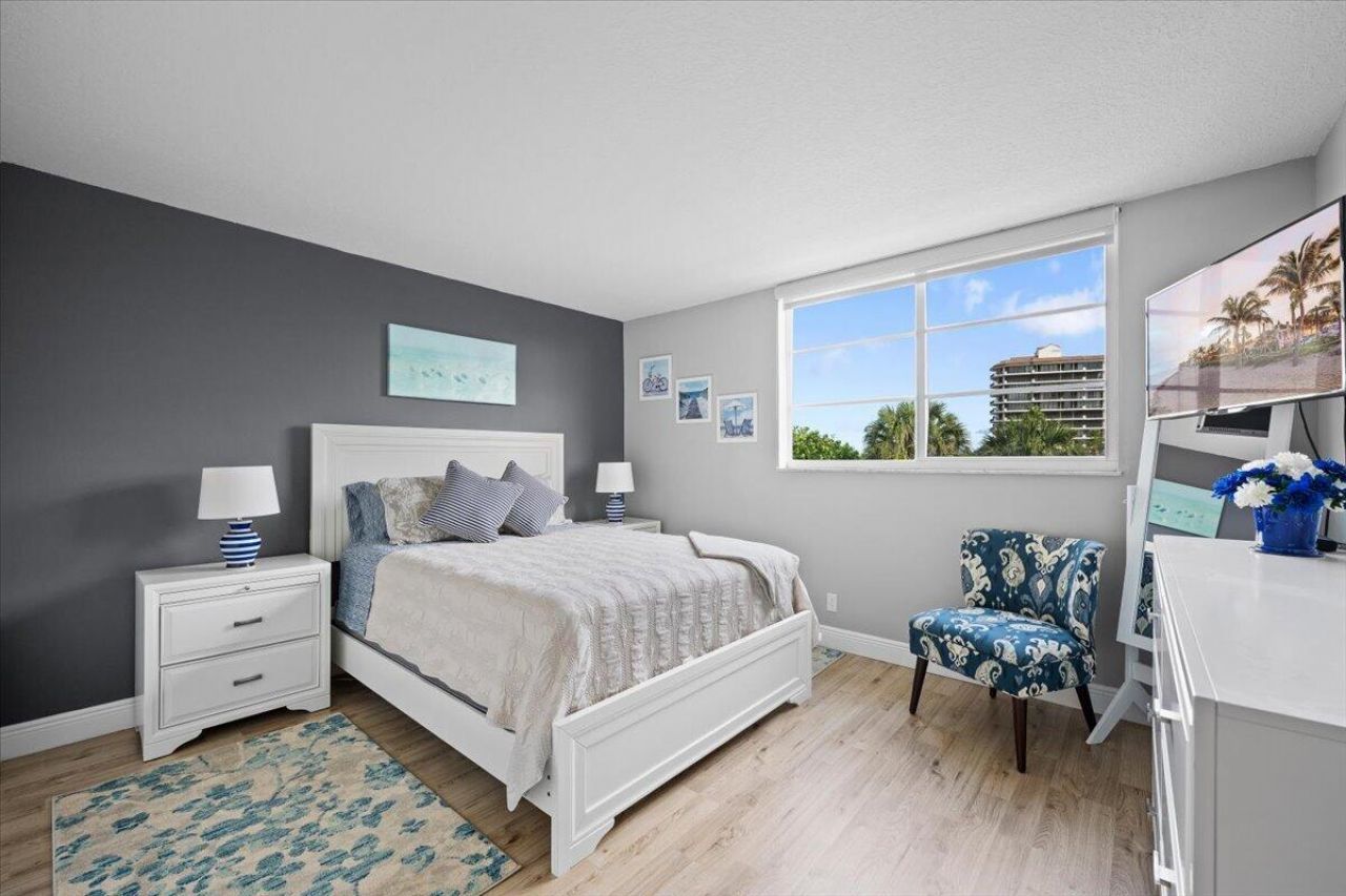 630 Ocean Drive, Unit 407, Juno Beach, FL 33408 Photo