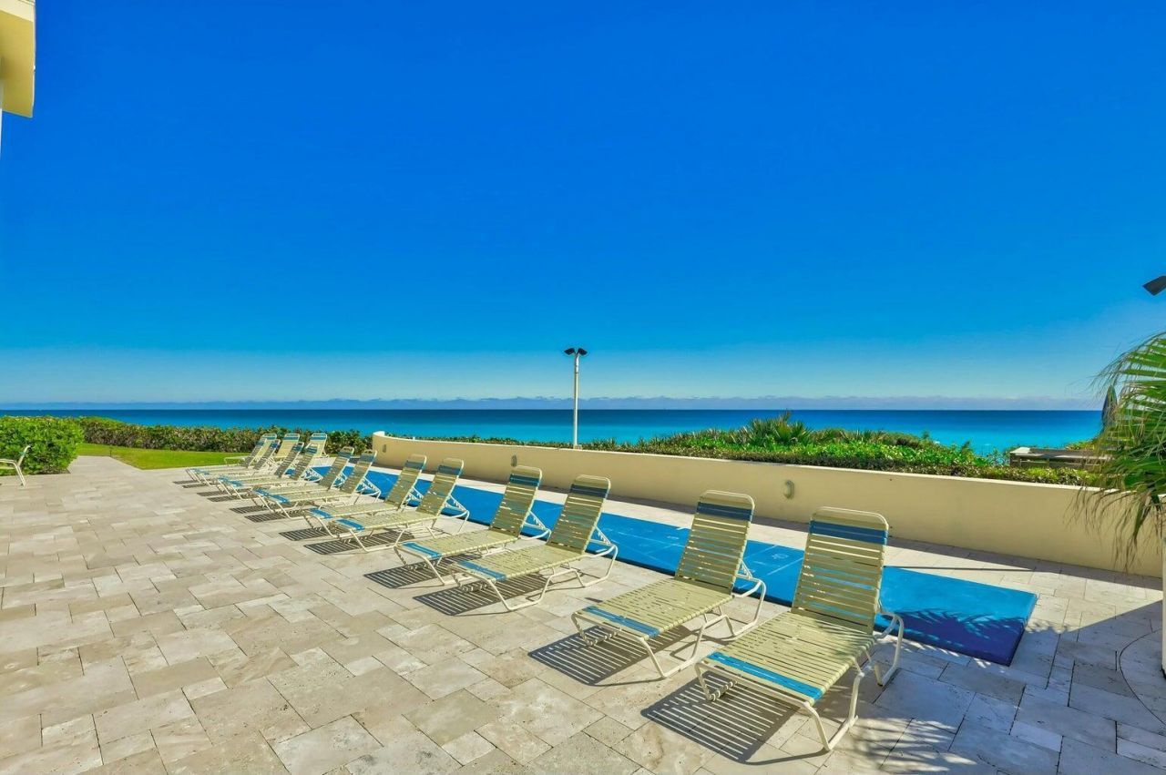 630 Ocean Drive, Unit 407, Juno Beach, FL 33408 Photo