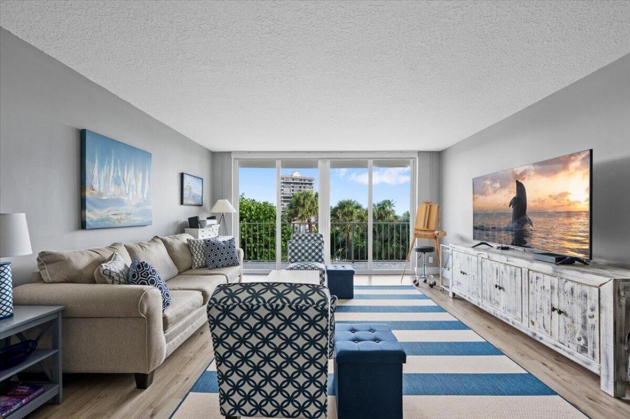 630 Ocean Drive, Unit 407, Juno Beach, FL 33408 Photo