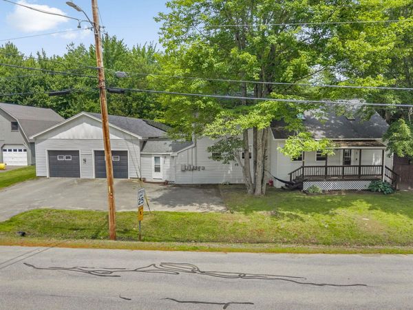 5 Carter Woods , Bradley, ME 04411