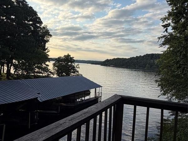 677 Lighthouse Point Road, Eucha, OK 74342