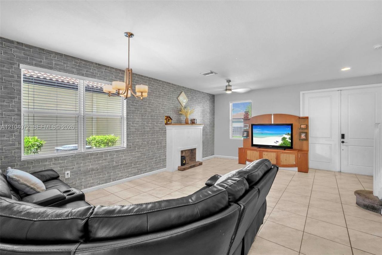 2190 SE 2nd St, Unit 2190, Homestead, FL 33033 Photo
