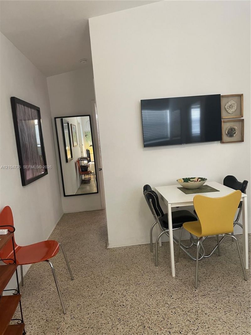 1635 SW 6th St , Unit 3, Miami, FL 33135 Photo